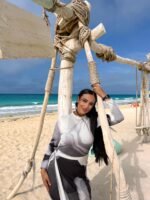 Black & White Burkini - Image 4