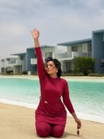 Burkini with Sun brooch - Image 9
