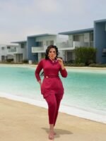 Burkini with Sun brooch - Image 2