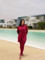 Burkini with Star brooch - Image 3
