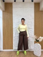 Plain Wide-Leg Pants with Crease - Image 3